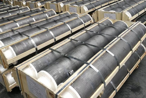 Nguyên liệu điện cực than chì UHP công nghiệp cho lò hồ quang Điện trở suất thấp